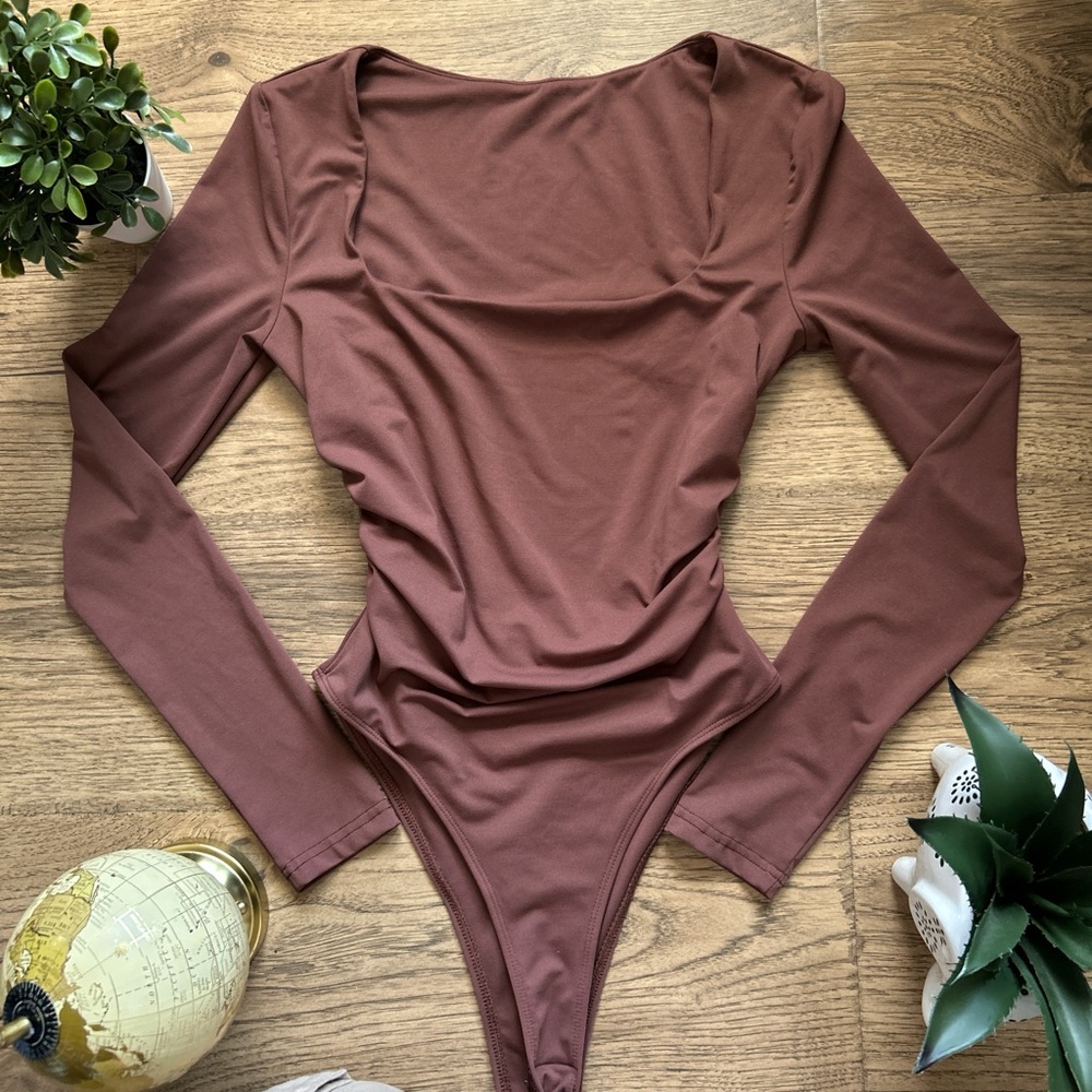 SHEIN Mauve Top and Beige Pants Set